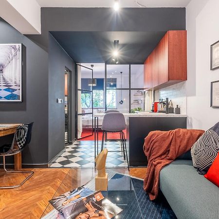Central Art-Inspired Flat With Private Garage Sofya Dış mekan fotoğraf