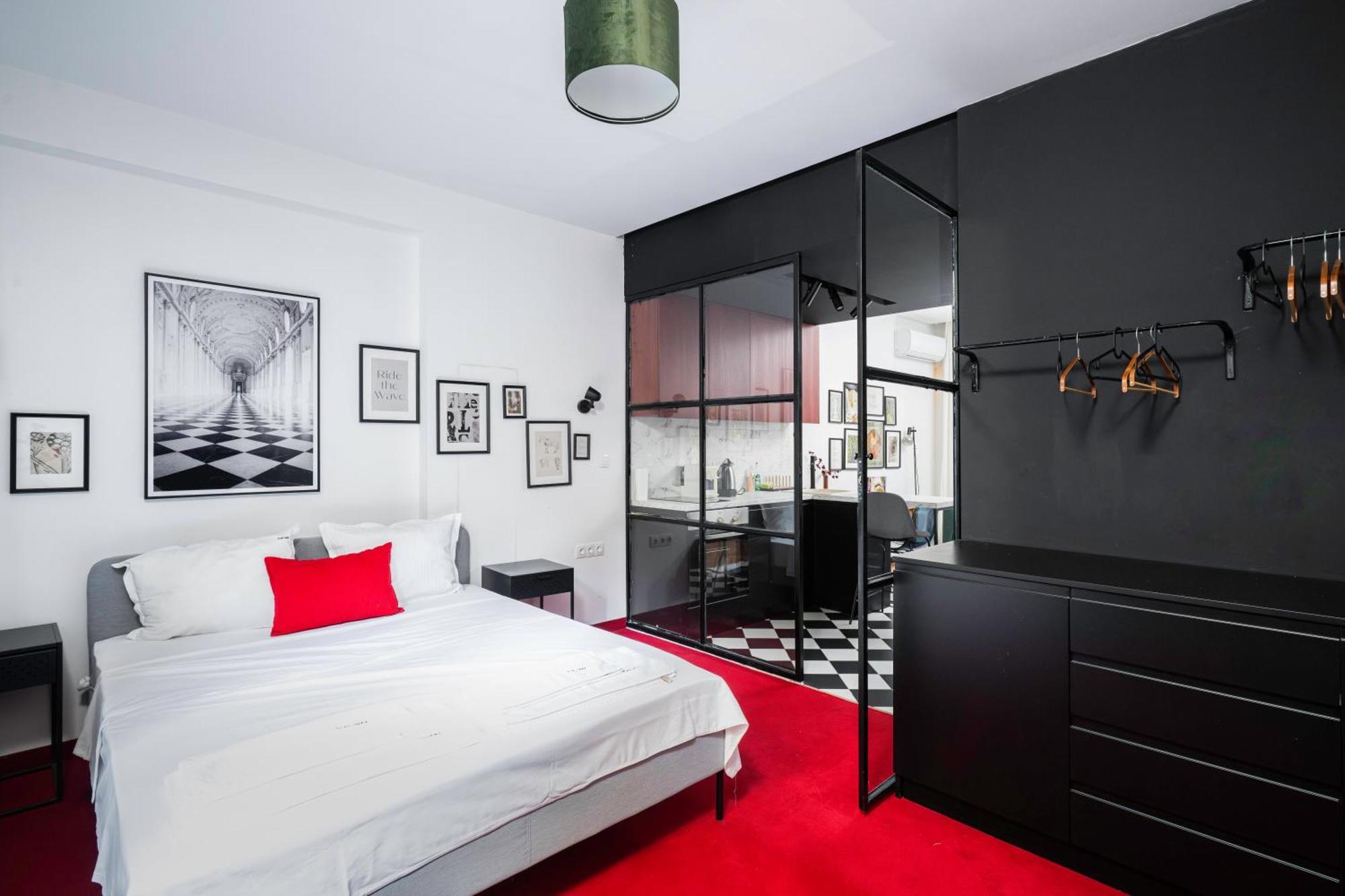 Central Art-Inspired Flat With Private Garage Sofya Dış mekan fotoğraf