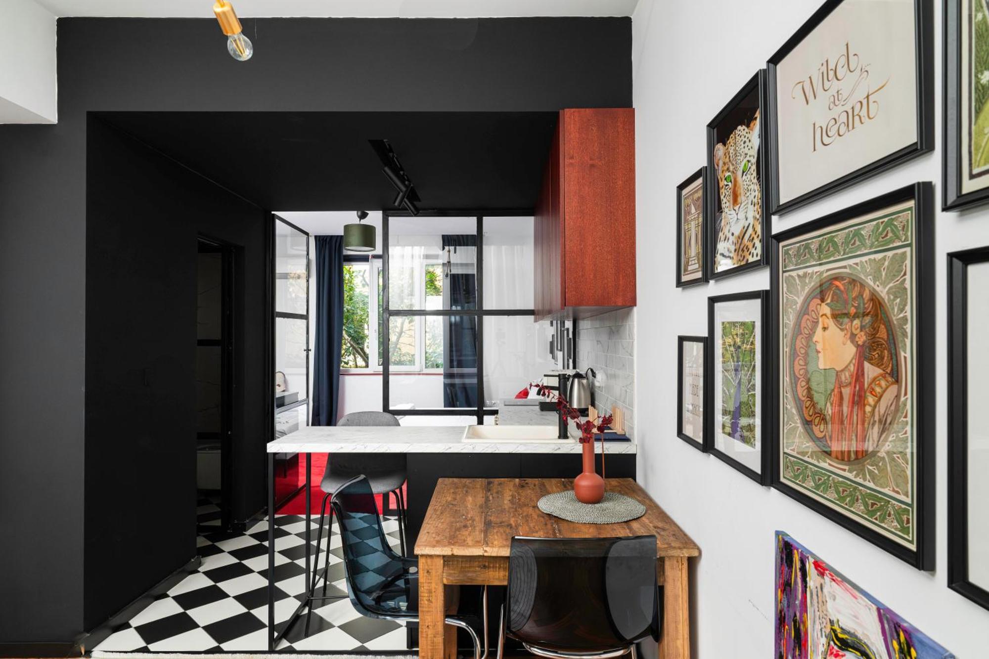 Central Art-Inspired Flat With Private Garage Sofya Dış mekan fotoğraf